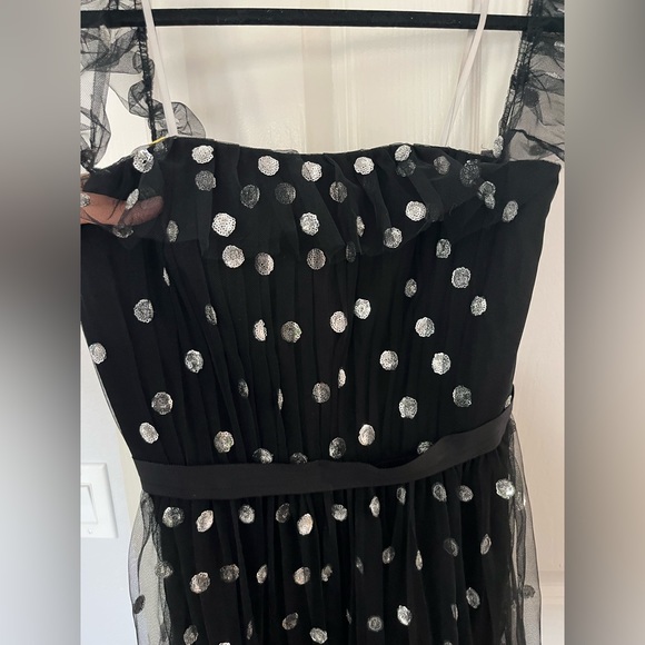 Marchesa Notte Embellished Off The Shoulder Tier Gown - Picture 10 of 13